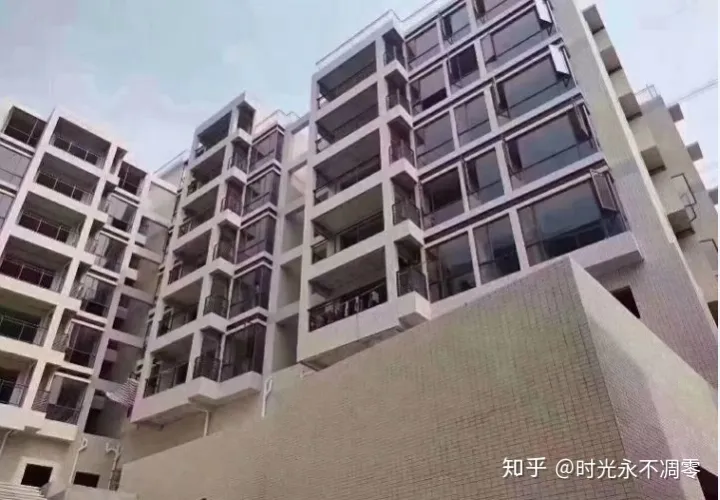 快来看（深圳这么多小产权房何去何从）很多人都说买深圳的小产权房不保障，为什么还有那么多人敢买？，深圳小产权房，